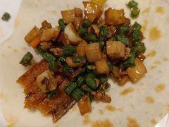 -鸿亨泰杂鱼馆(港馨家园店)