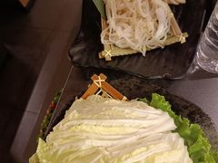 -湊湊火锅·茶憩(杭州湖滨银泰in77店)
