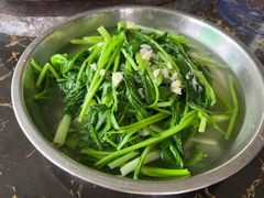 -逢缘柴火农家乐(连南店)