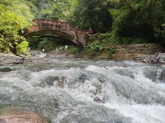 -西岭雪山大飞水景区