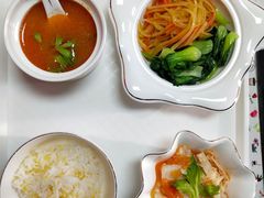 -天鹅到家·保姆月嫂育儿嫂(朝阳店)