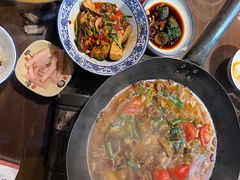 -富正毅三下锅·湘西韵味(天门山索道店)