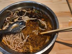 -柳州肥姨妈大骨螺蛳粉(东靖路店)
