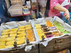 -席娜卡琳火车铁道夜市