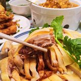 苏州城也有老上海风潮，白斩鸡正是儿时的味道～