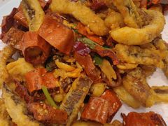 干煸鱿鱼-巧克力渔家.小船海鲜胶东菜(万平口店)