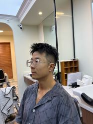 -理昂男士理发店 Barber shop