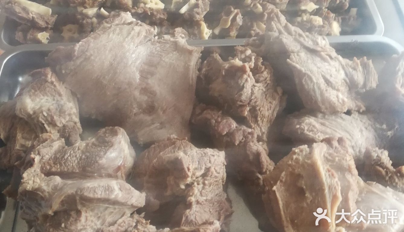 牛肉原汁原味，不加任何添加剂，有牛肉锅，筋头巴脑锅
