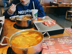 -呷哺呷哺(松北万象汇店)