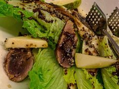 煎金枪鱼佐水果藜麦色拉-BONAZZA 意大利餐厅