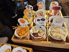 -菌自由丨野生菌火锅特色庭院餐厅(丽江古城店)