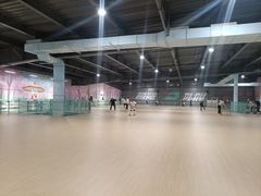 -极限PLAY运动娱乐新世界·团建派对潮玩休闲馆·室内蹦极高空游乐园