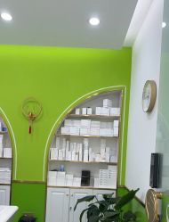 -苗医生专业祛痘·皮肤管理