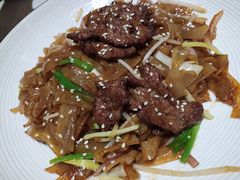 干炒牛河-尚一汤 广东炖汤(金桥国际店)
