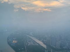 -广州塔卢特斯法国旋转餐厅