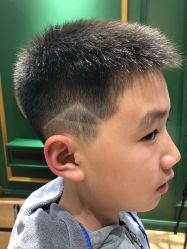 -逸丝风尚专注烫染