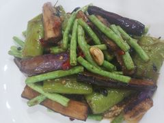 -华海酒店(茂名高铁站店)