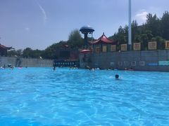 -汤山欢乐水世界