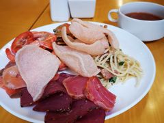 -上海西藏大厦万怡自助餐厅(徐汇店)