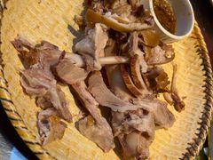 -鸿亨泰杂鱼馆(港馨家园店)