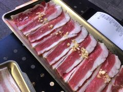 -盛辛巴·东北炭火烤肉(红山6979店)