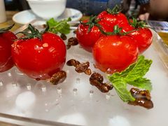 番茄脆菇沙拉-小大董·烤鸭(王府井apm店)