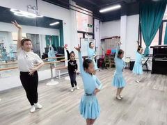 -快乐琴弦音乐舞蹈艺术教育中心(马连道校区)