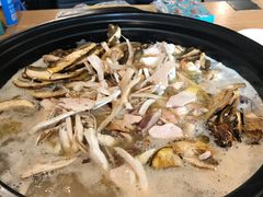-菌海森林·非遗野生菌火锅(西山区滇池路摩根道店)