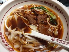-呷佬·长沙手工米粉(金沙江路店)