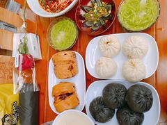 炸酱面-李与白包子铺(桐梓林店)