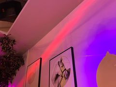 -樱花里音乐餐吧·牛扒椰子鸡(东圃店)