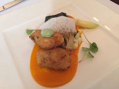 豆腐干大小的炸安康鱼-Salon de Ville浦江汇(上海外滩华尔道夫酒店店)