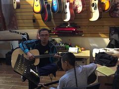 -艺桉余音琴行(火神庙分店)