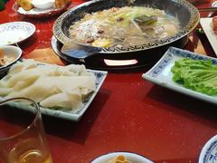 -重庆三峡火锅城(梅林店)