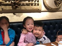 -纳瓦新疆菜(银都店)