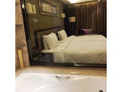 -无锡新湖铂尔曼大酒店