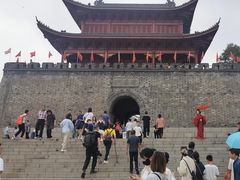 -巴陵广场