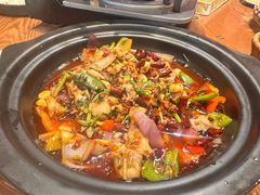 -老滇山寨•云南特色菜•地方菜•民族风情歌舞表演(金碧店)