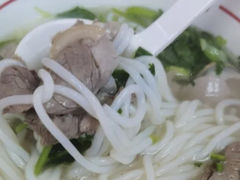 -小椒羊.羊肉粉 龙虾 羊肉串(新地旗舰店)