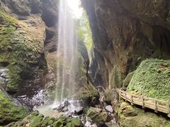 -龙水峡地缝景区