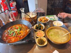 -富正毅三下锅·湘西韵味(天门山索道店)