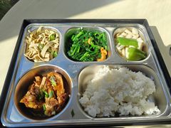 -上海汇之星奔驰4S店(浦东新店)