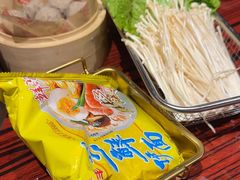 -沙胆彪炭炉牛杂煲(上海日月光广场店)