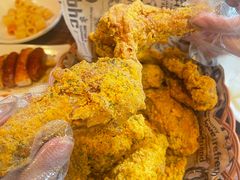 -BHC炸鸡(明洞总店)