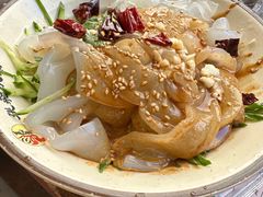 香汁拉皮-張飛扒肉•四代传承(中央大街店)