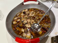 -渝信川菜 · 川味家常菜(财富购物中心店)