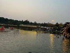 -茅山东方盐湖城景区