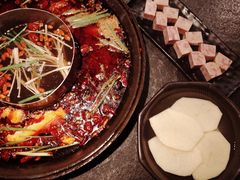 -渝涯重庆豆花老火锅(中赢国际店)