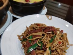 -OLD TREE老树咖啡·西餐厅(台山人工湖店)