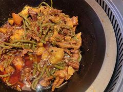 -山河屯铁锅炖(绥望路店)